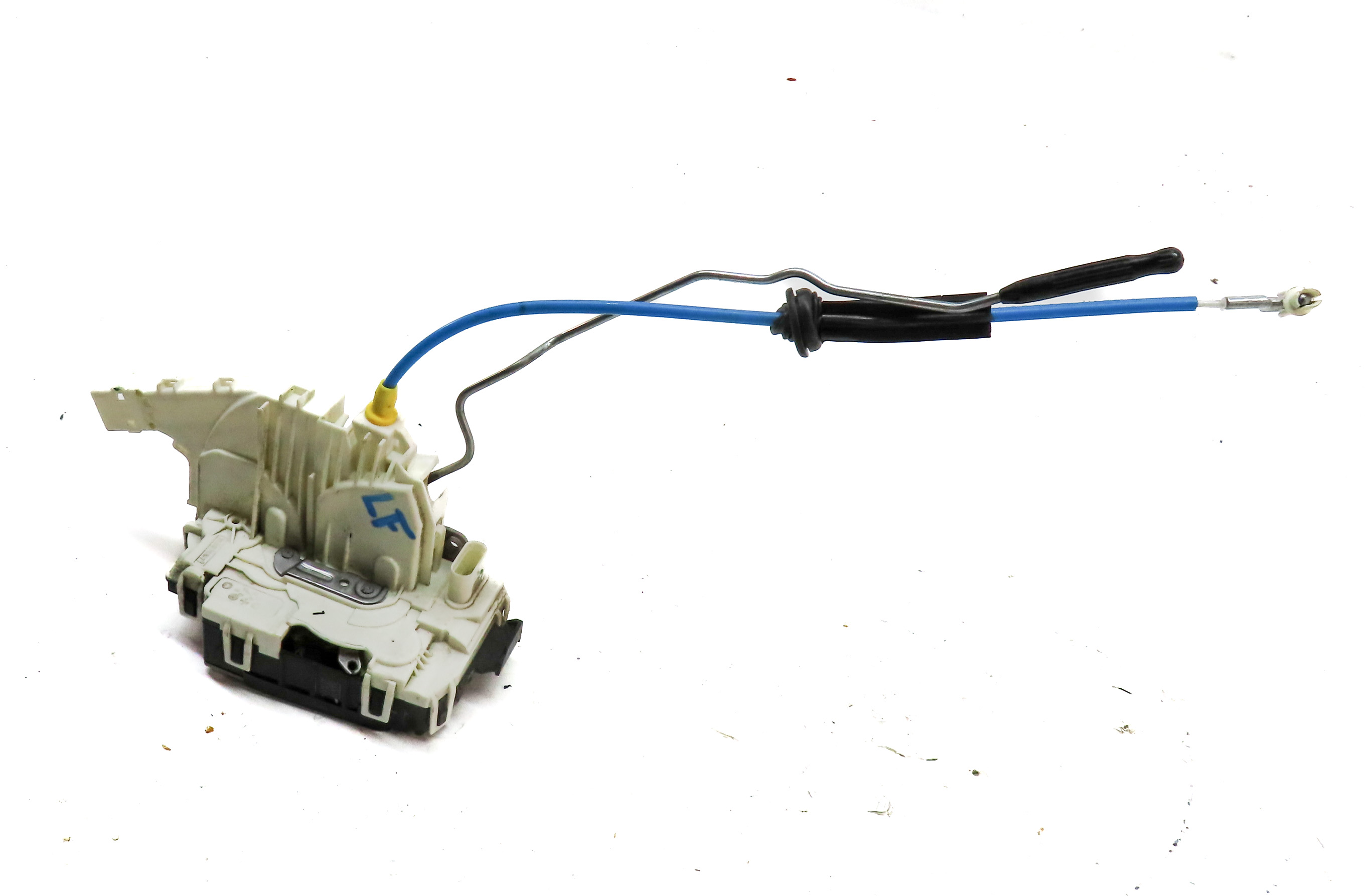2010-2019 MB C300 C350 E350 E550 GLK250 GLK350 SL450 SL550 LEFT FRONT DOOR LATCH — exact item pictured